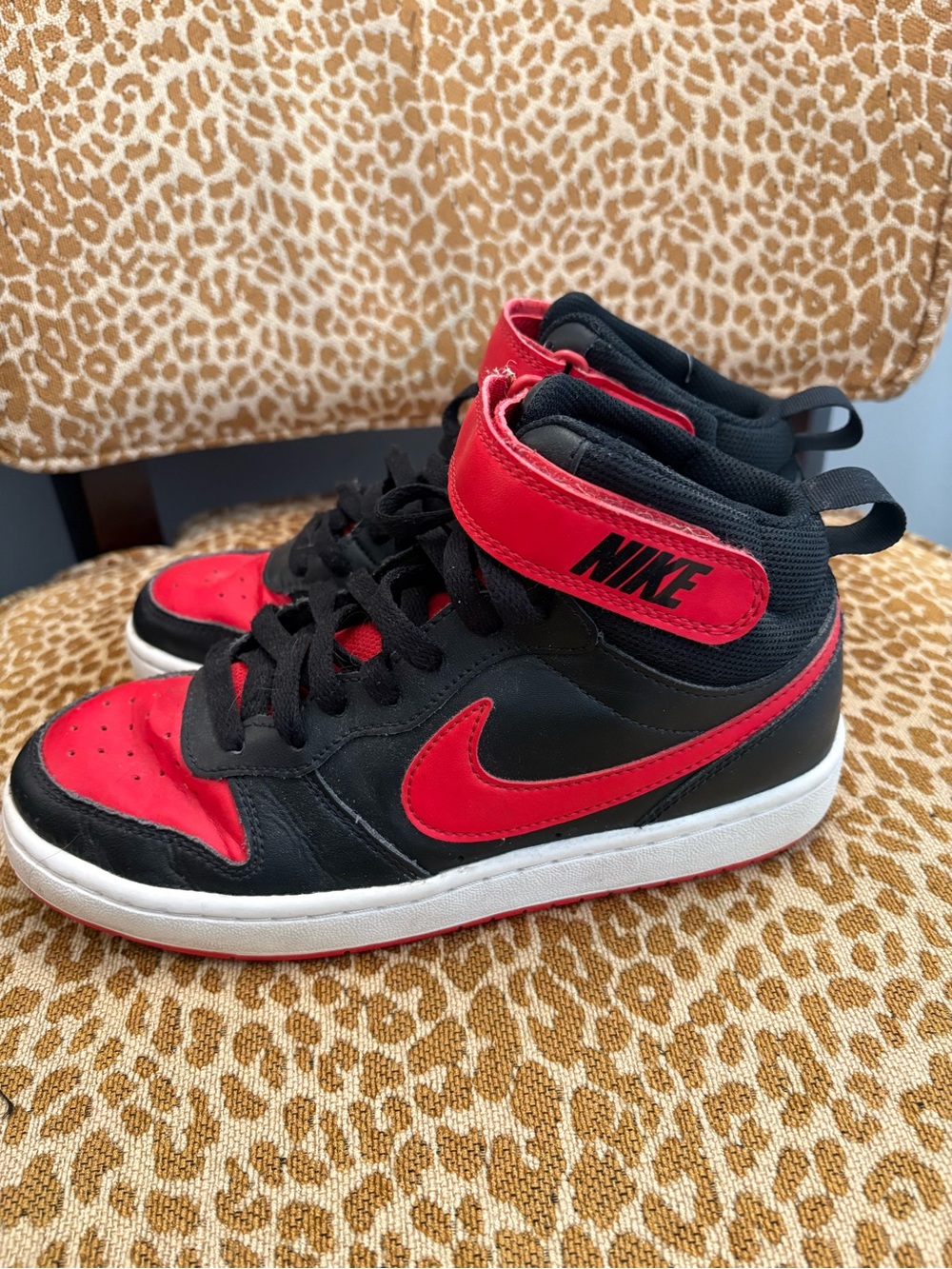 Nike Kids High-Top Sneakers Black and Red